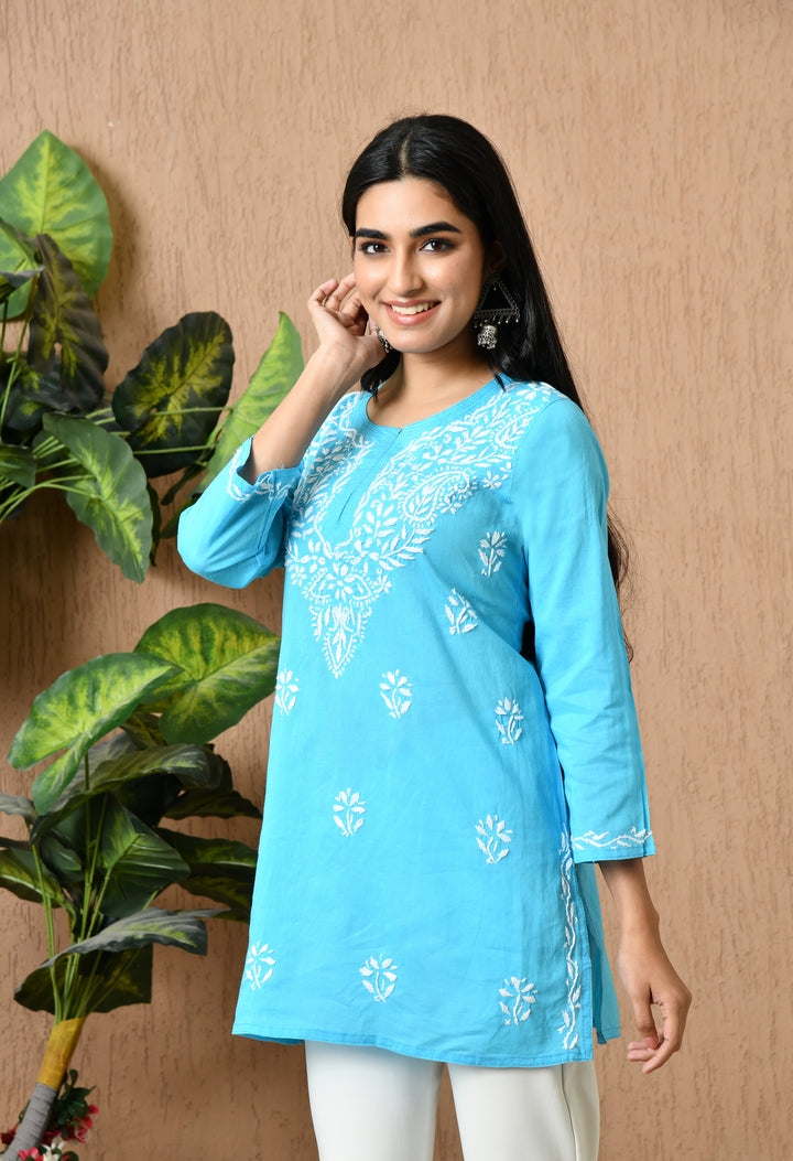 Blue Hadloom Chikankari Kurti