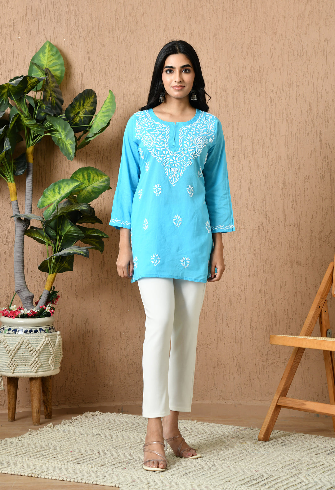 Blue Hadloom Chikankari Kurti