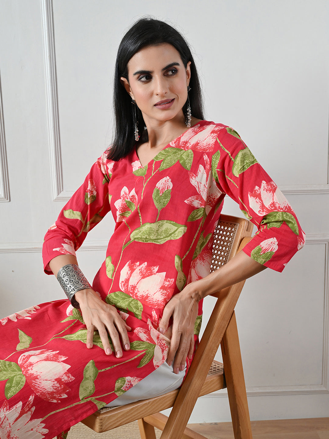 Red Floral Print V-neck Cotton Kurta