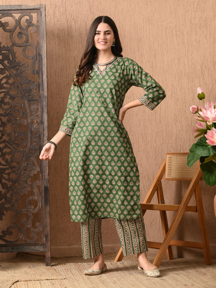 Green Floral V-Neck Kurta Sets