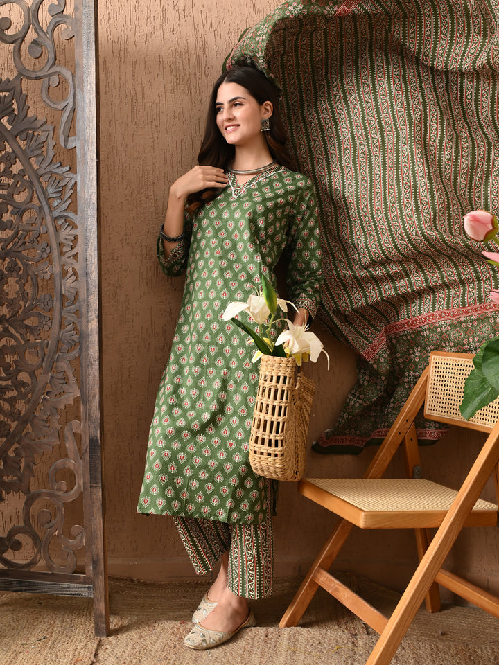 Green Floral V-Neck Kurta Sets