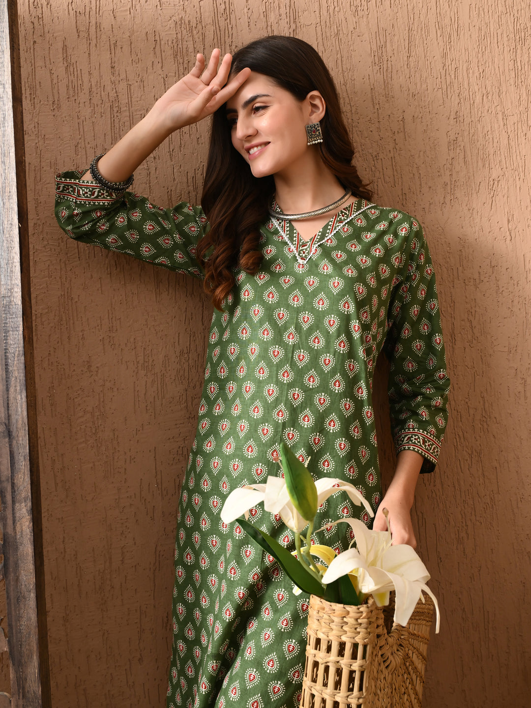 Green Floral V-Neck Kurta Sets