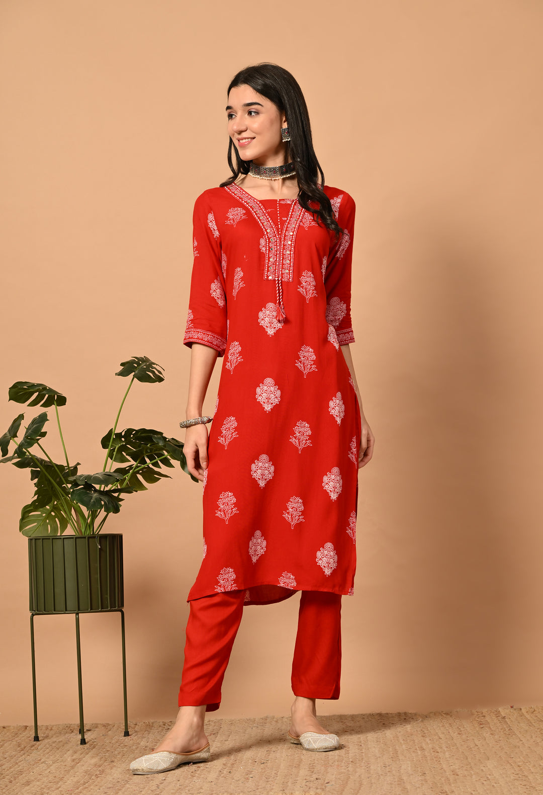 Red Floral Round Neck Kurta Sets