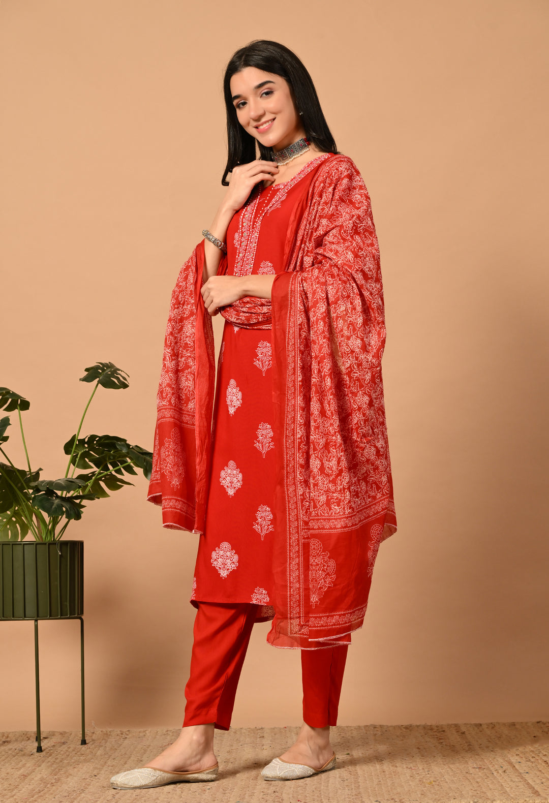 Red Floral Round Neck Kurta Sets