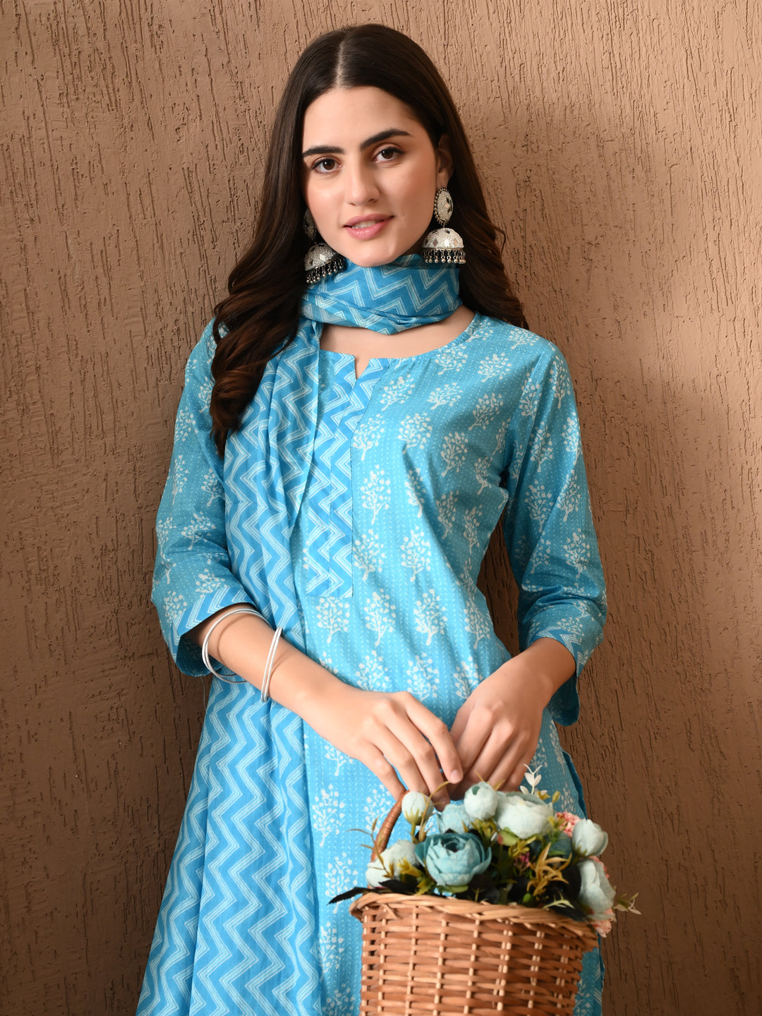 Blue Floral Round Neck Kurta Sets