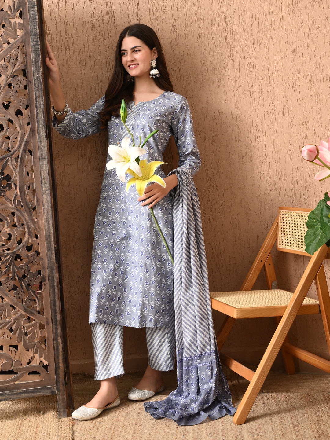 Grey Floral Round Neck Kurta Sets
