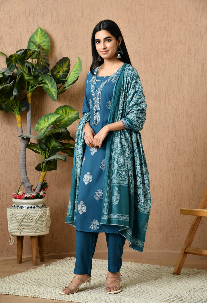 Teal Floral Round Neck Kurta Sets