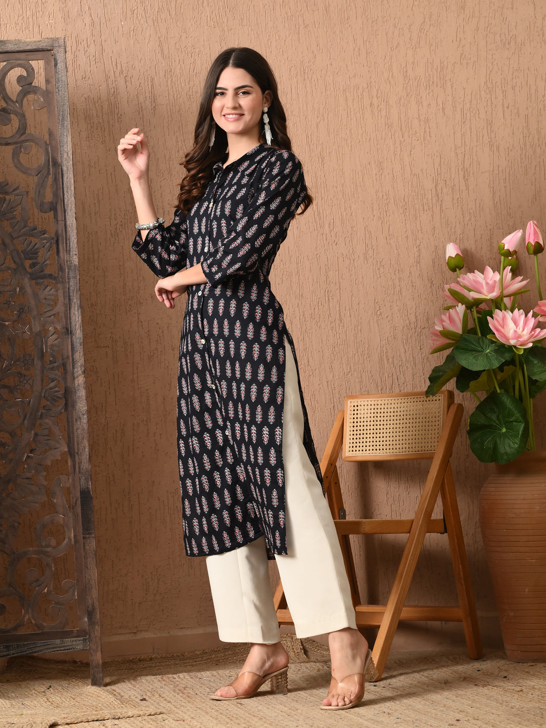 Black Printed Collared Neck Kurta