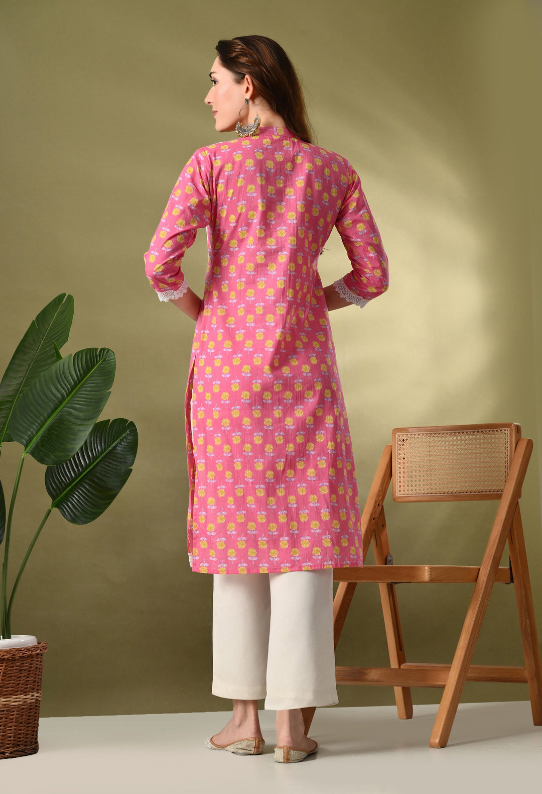 Pink Floral Print Cotton Straight Kurta