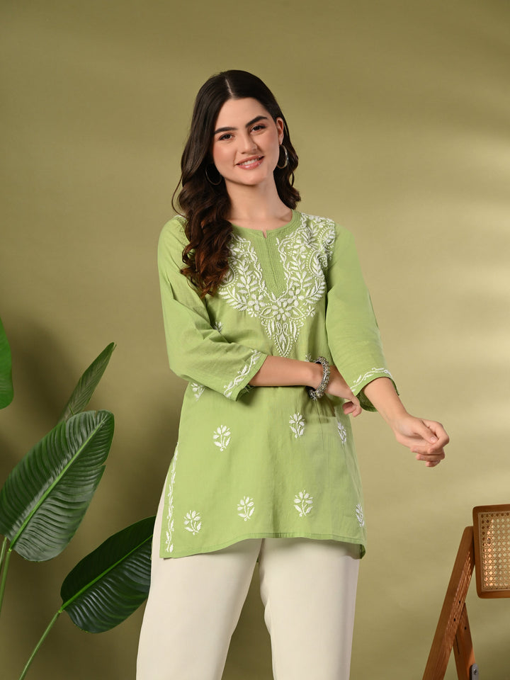 Green Handaloom Chikankari kurti