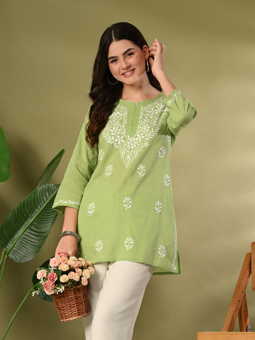 Green Handaloom Chikankari kurti
