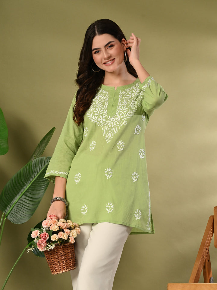 Green Handaloom Chikankari kurti