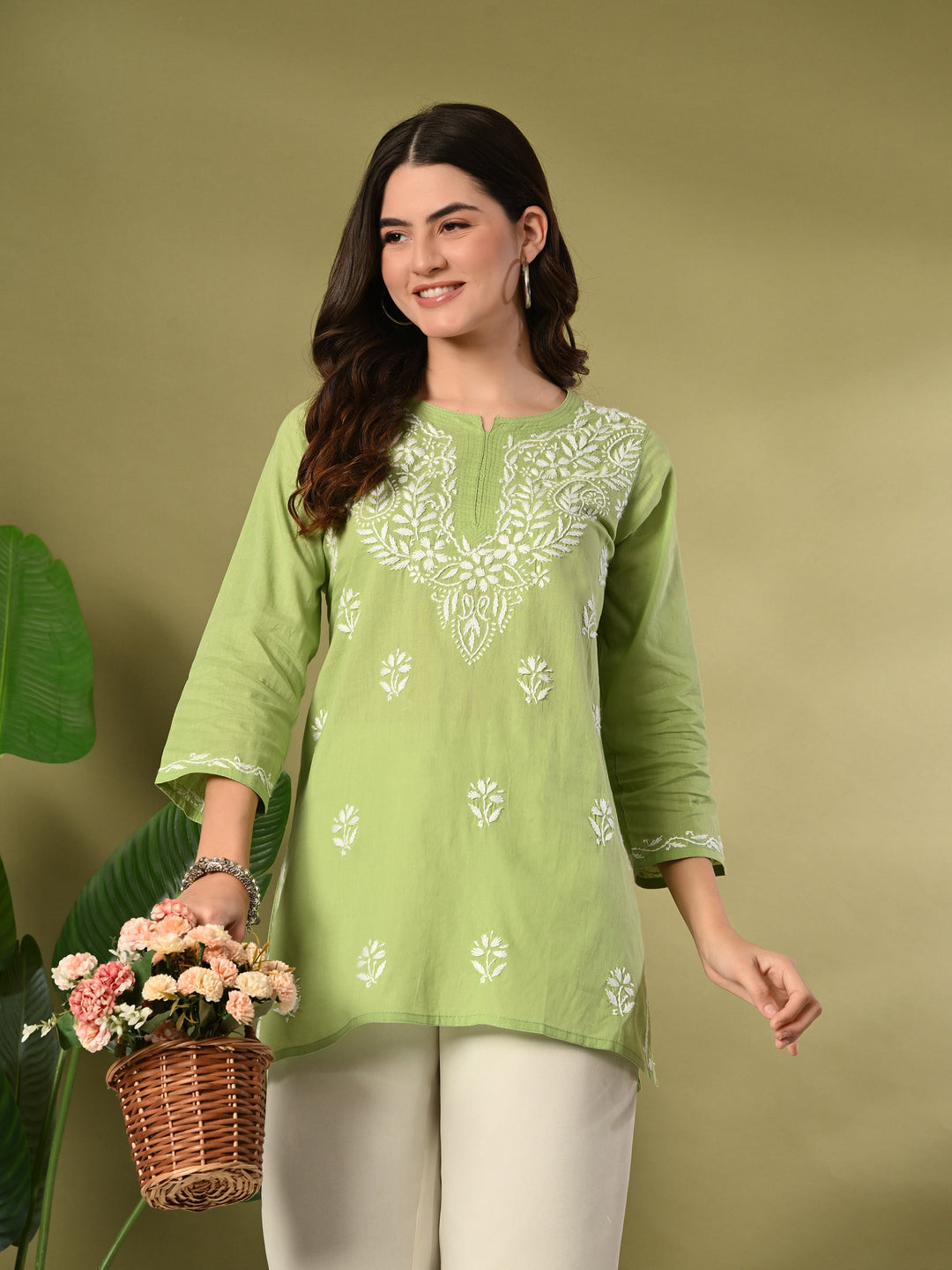Green Handaloom Chikankari kurti
